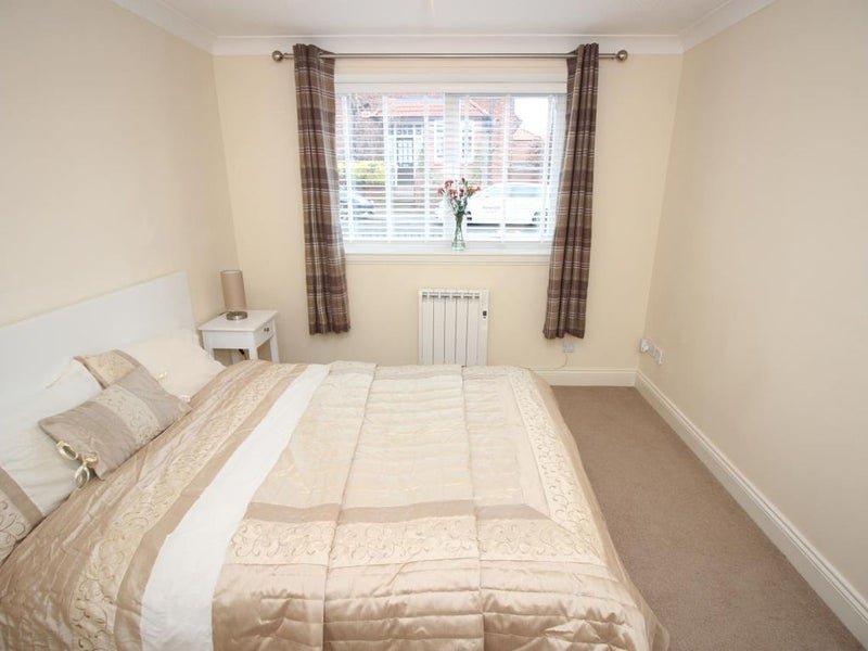 65 Deneside court photo 4