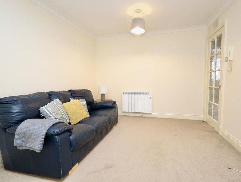 65 Deneside court photo 2